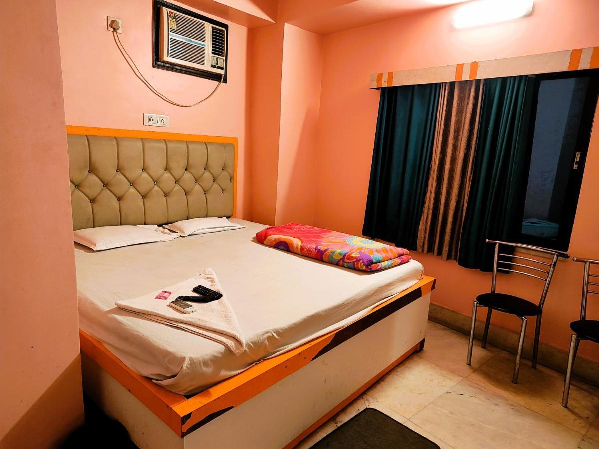 Staymaker Tirupati Guest House Calcutta Eksteriør billede
