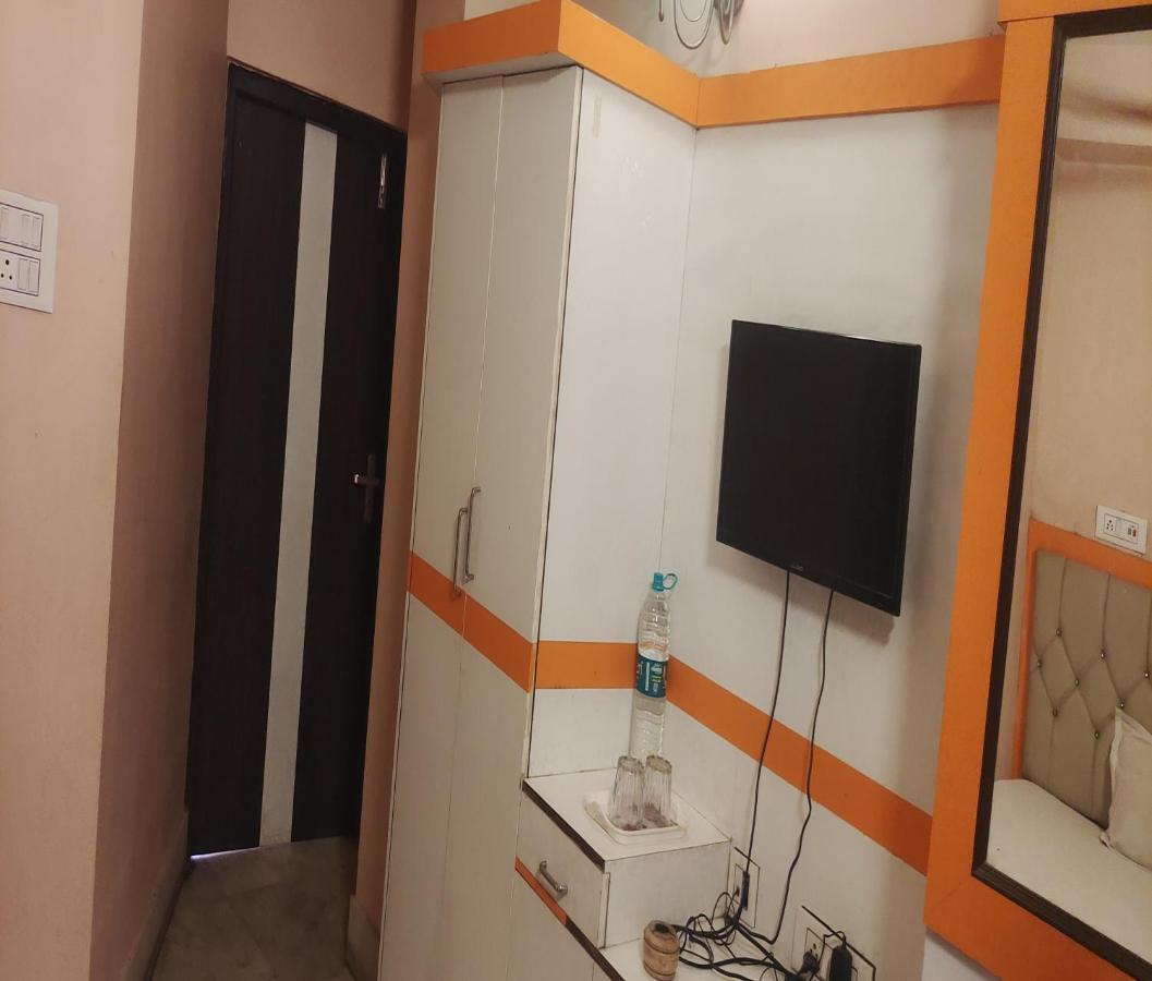 Staymaker Tirupati Guest House Calcutta Eksteriør billede