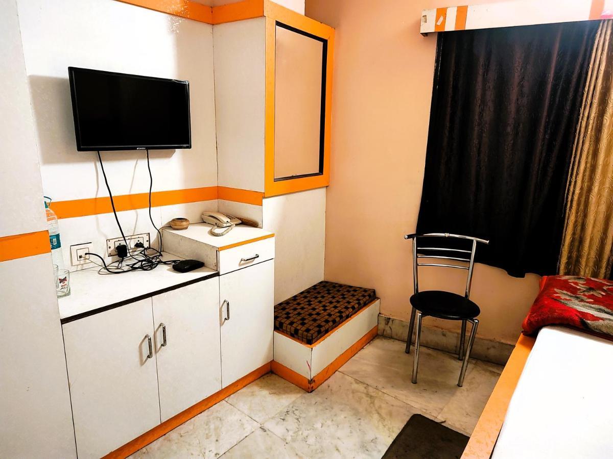Staymaker Tirupati Guest House Calcutta Eksteriør billede