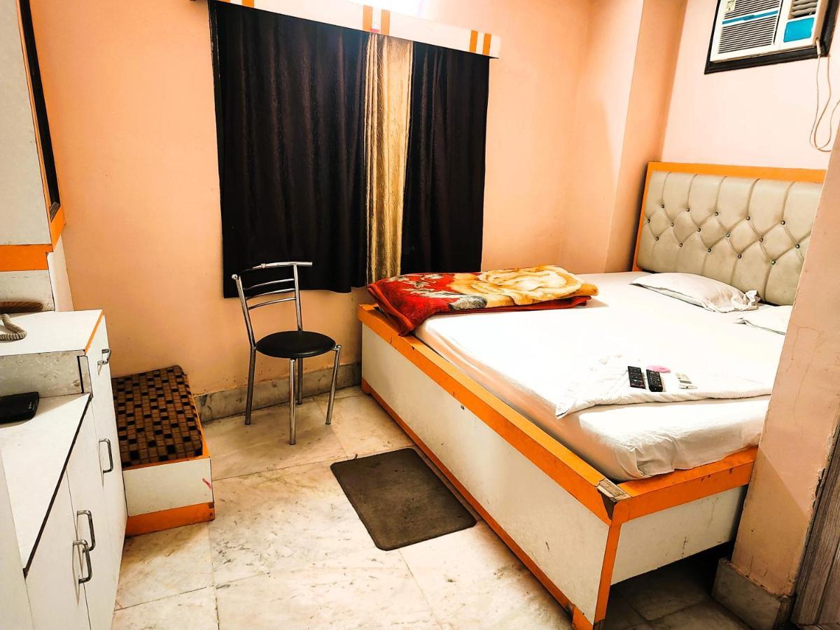 Staymaker Tirupati Guest House Calcutta Eksteriør billede